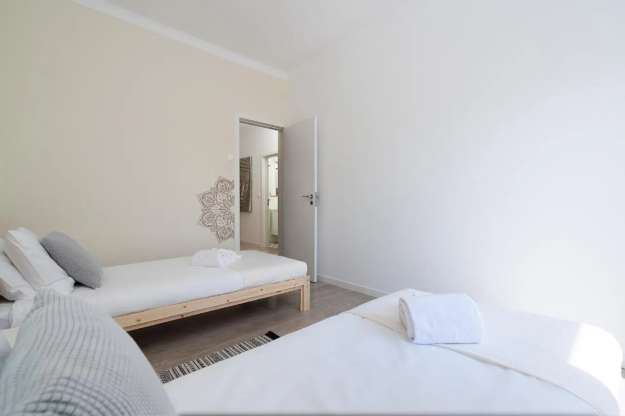 B-Spot Apartment By Lovelystay Portimao